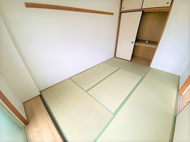 近鉄奈良線 若江岩田駅 徒歩17分 3階建 築32年の寝室写真