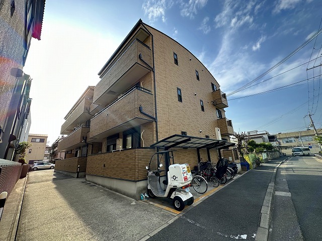 近鉄奈良線 河内花園駅 徒歩11分 築16年