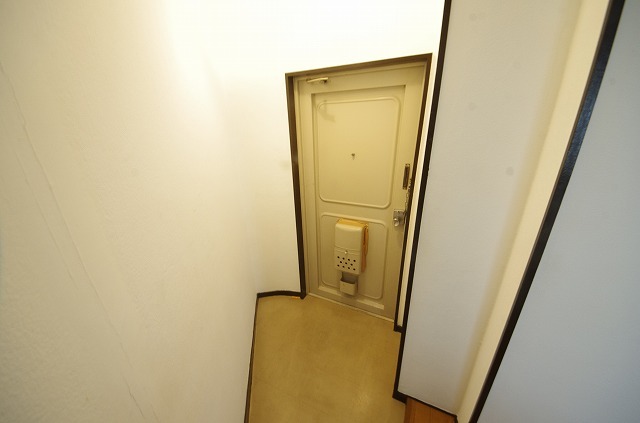本町ビルの玄関写真