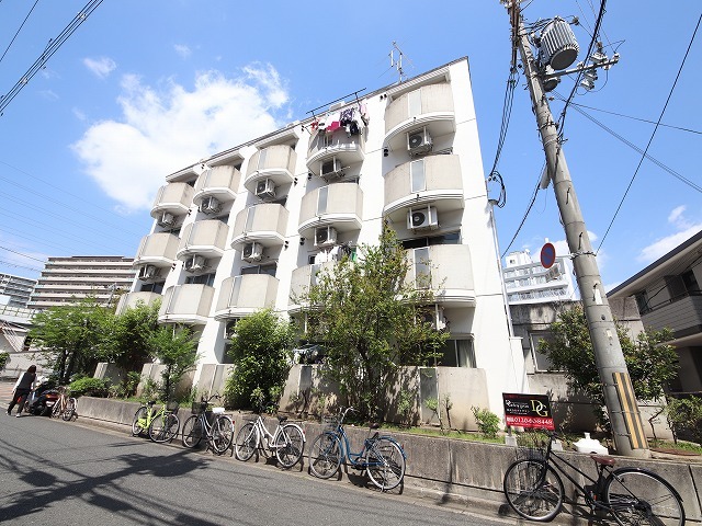 東大阪レジデンスの外観写真