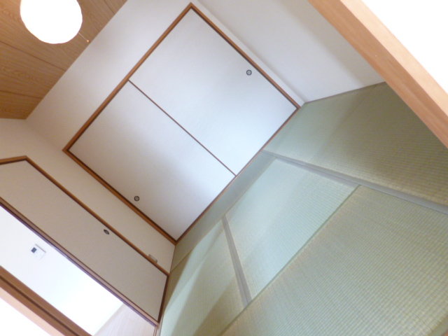 プライムエレガンスの居間写真