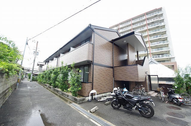 近鉄奈良線 瓢箪山駅 徒歩10分 築26年