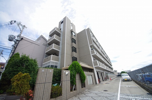 近鉄奈良線 瓢箪山駅 徒歩24分 築28年