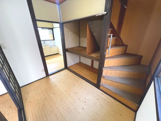 近鉄奈良線 額田駅 徒歩5分 2階建 築55年の居間写真