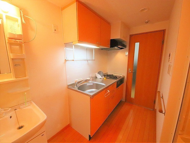 近鉄奈良線 瓢箪山駅 徒歩3分 6階建 築22年のキッチン写真