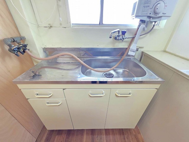 八栄マンションのキッチン写真