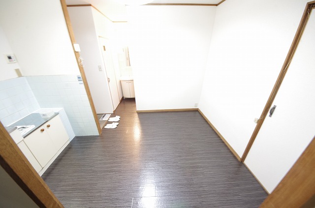 近鉄奈良線 若江岩田駅 徒歩27分 2階建 築39年の居間写真