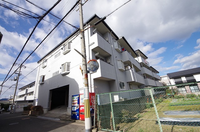 ビートル山本北D棟の外観写真