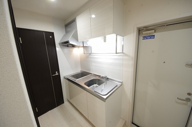 近鉄奈良線 河内花園駅 徒歩7分 3階建 築9年のキッチン写真