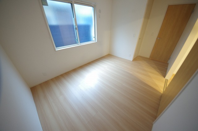 ロイヤルMaeda2の寝室写真
