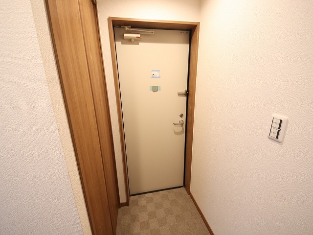 Gradito東石切の玄関写真