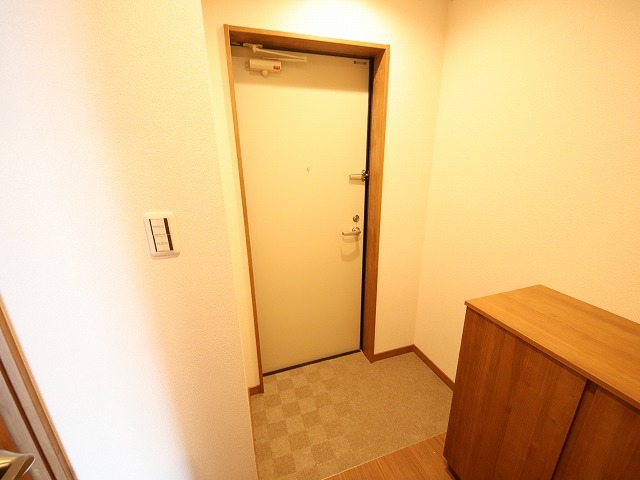 Gradito東石切の玄関写真
