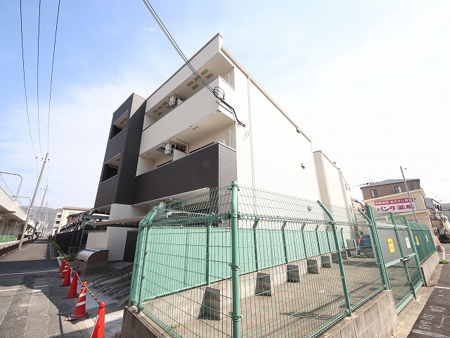 フジパレス花園西町の外観写真