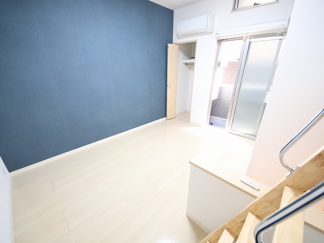 Fstyle若江本町1号館の居間写真