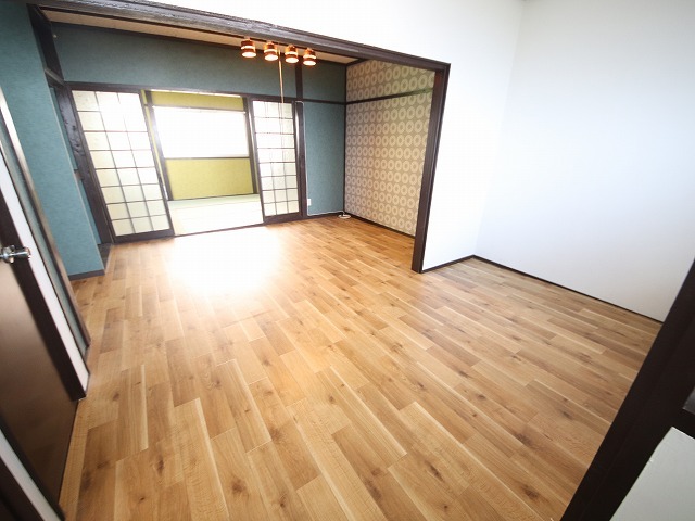有楽荘の居間写真