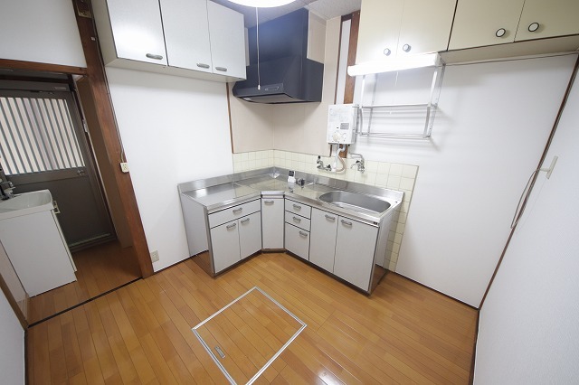 近鉄けいはんな線 新石切駅 徒歩36分 2階建 築48年の居間写真