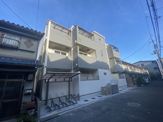 近鉄けいはんな線 吉田駅 徒歩15分 築5年