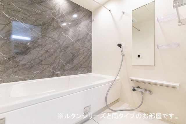 アット横小路の風呂写真