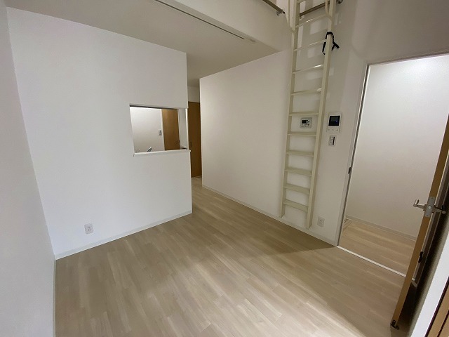 近鉄奈良線 河内花園駅 徒歩15分 2階建 築3年の居間写真