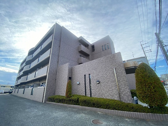 ソレアード東鴻池の外観写真