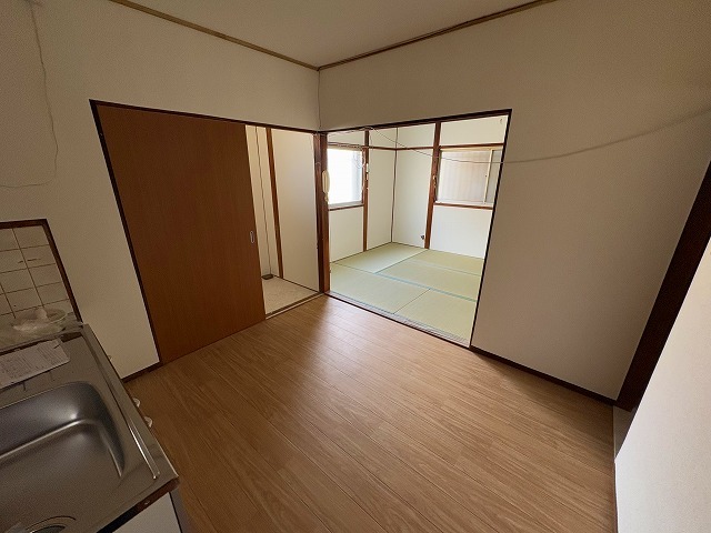 近鉄奈良線 瓢箪山駅 徒歩10分 2階建 築54年の居間写真
