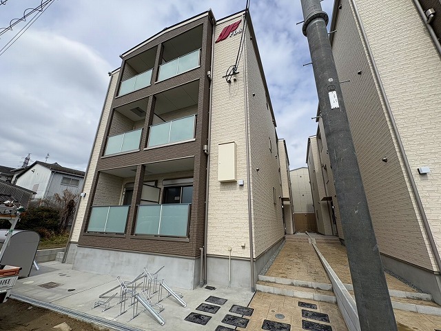 近鉄奈良線 河内花園駅 徒歩12分 3階建 築2年の外観写真