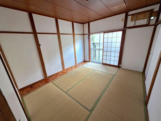 近鉄奈良線 瓢箪山駅 徒歩12分 2階建 築52年の居間写真