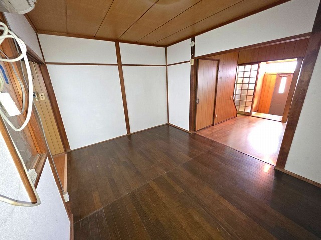 新池島町1丁目テラスの居間写真