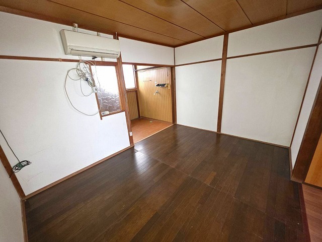 新池島町1丁目テラスの居間写真