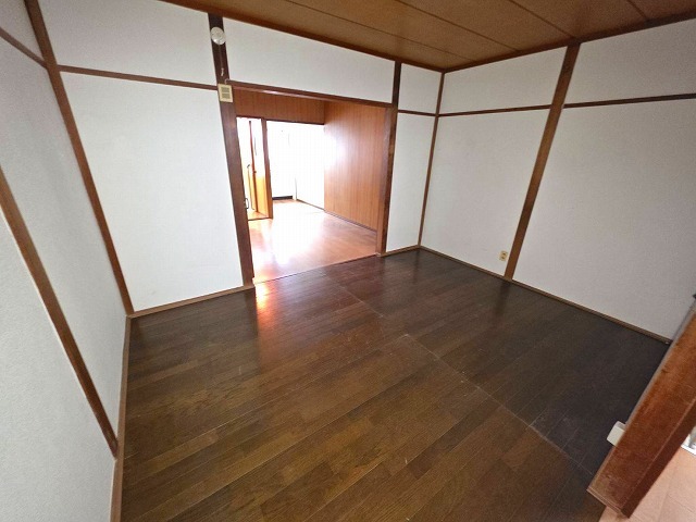 新池島町1丁目テラスの居間写真