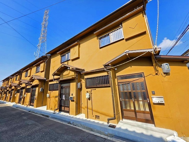 近鉄大阪線 河内山本駅 徒歩21分 2階建 築55年の外観写真