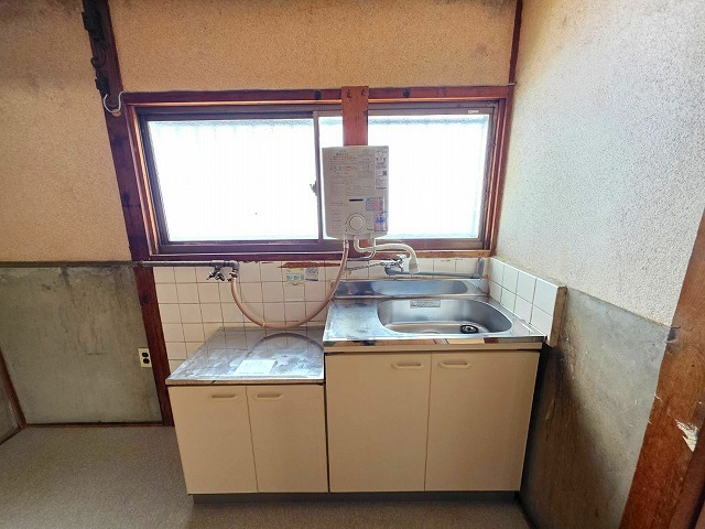 近鉄奈良線 若江岩田駅 徒歩7分 2階建 築49年のキッチン写真