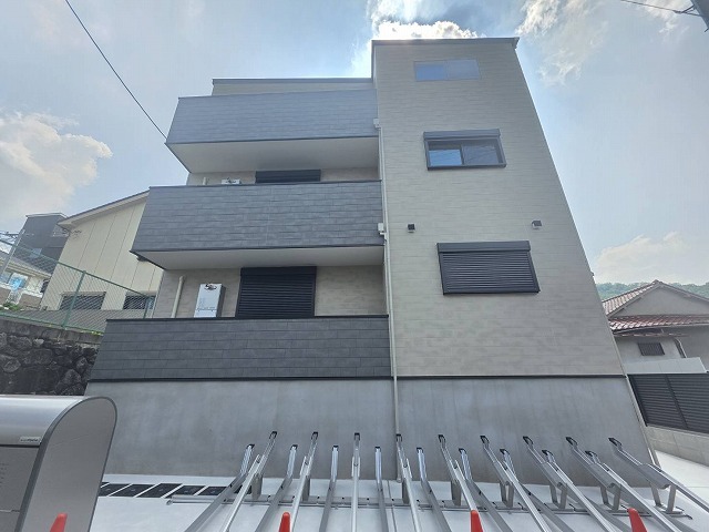 LIB HIRAOKA