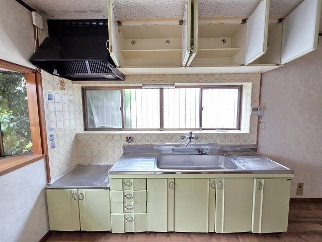 近鉄奈良線 瓢箪山駅 徒歩18分 3階建 築9年のキッチン写真
