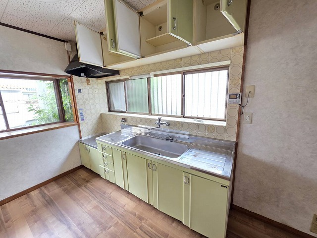 近鉄奈良線 瓢箪山駅 徒歩18分 3階建 築9年のキッチン写真