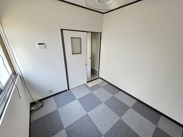 近鉄奈良線 枚岡駅 徒歩8分 2階建 築56年の居間写真