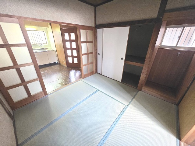 近鉄奈良線 瓢箪山駅 徒歩8分 2階建 築62年の居間写真