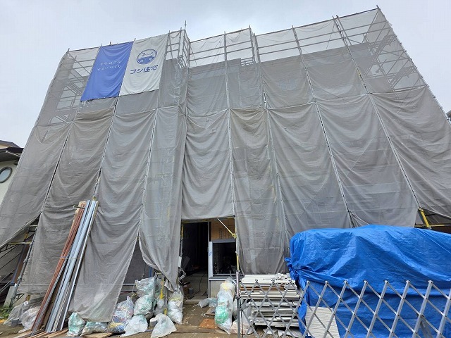 フジパレス鴻池新田駅東の外観写真