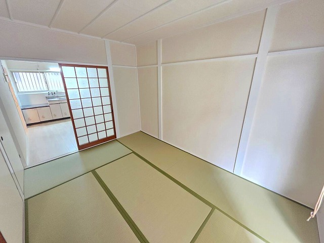 近鉄けいはんな線 新石切駅 徒歩14分 2階建 築46年の居間写真