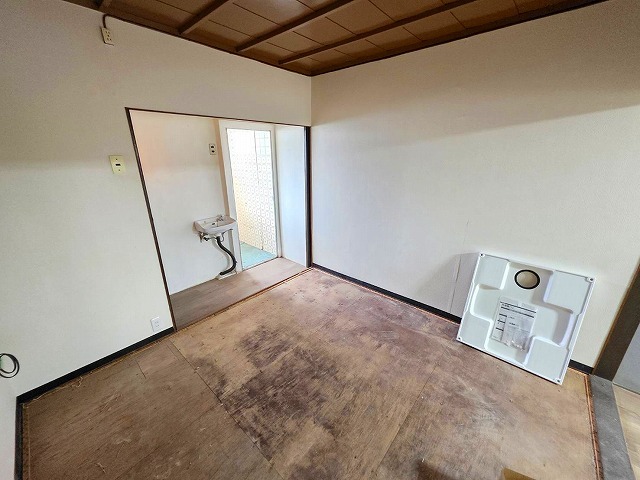 四條畷市美田町テラスの居間写真