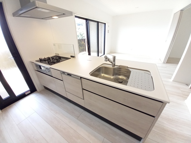 S-RESIDENCE愛宕SOUTHのキッチン写真
