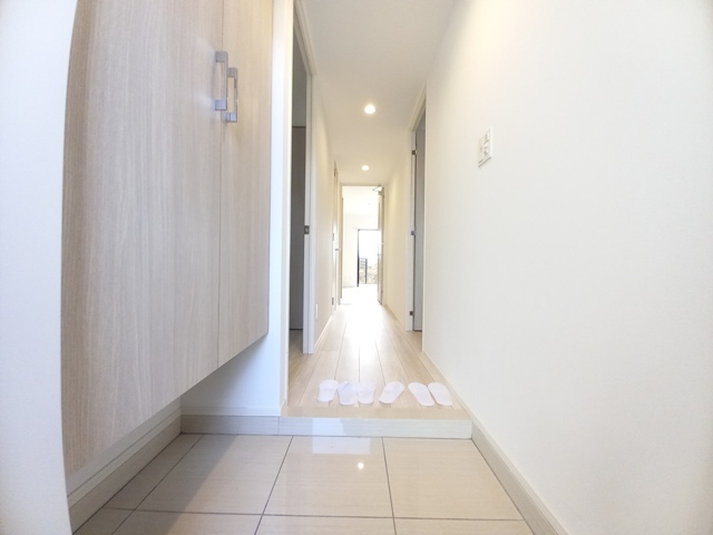 S-RESIDENCE愛宕SOUTHの玄関写真