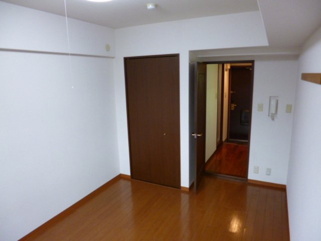 シティパレス富雄北の居間写真