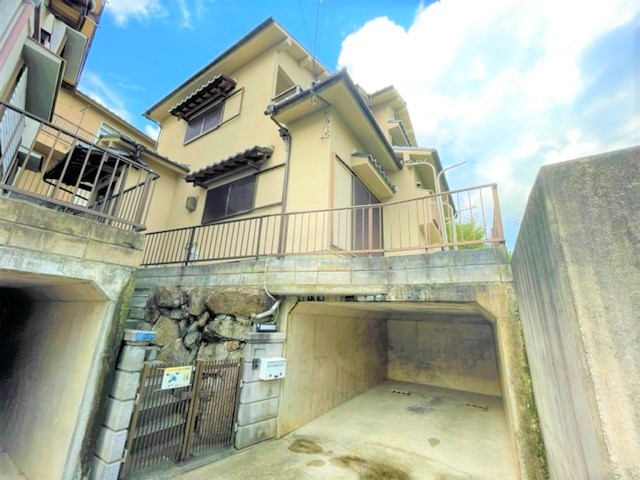 近鉄奈良線 菖蒲池駅 徒歩12分 築36年