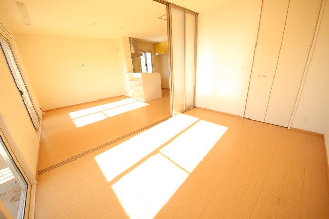 近鉄生駒線 南生駒駅 徒歩2分 2階建 築17年の居間写真