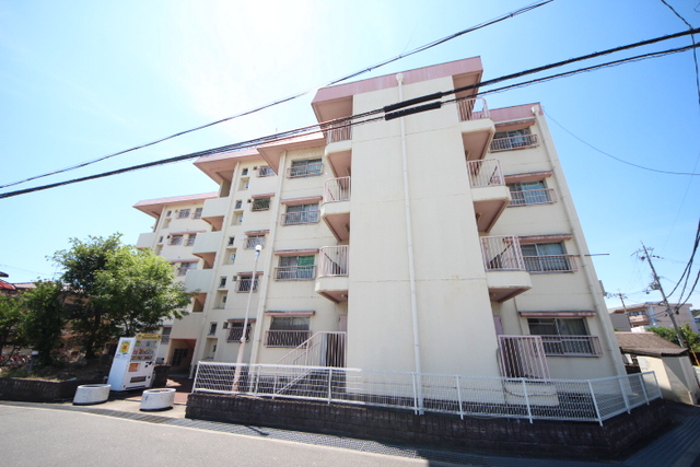 近鉄生駒線 南生駒駅 徒歩3分 5階建 築48年の外観写真