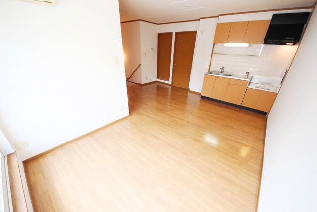 近鉄奈良線 生駒駅 徒歩15分 2階建 築24年の居間写真