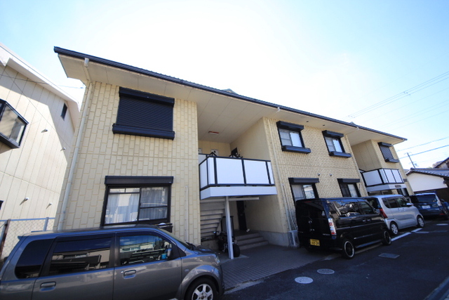 近鉄大阪線 大和高田駅 徒歩3分 築31年