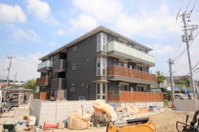 近鉄奈良線 学園前駅 徒歩7分 築5年