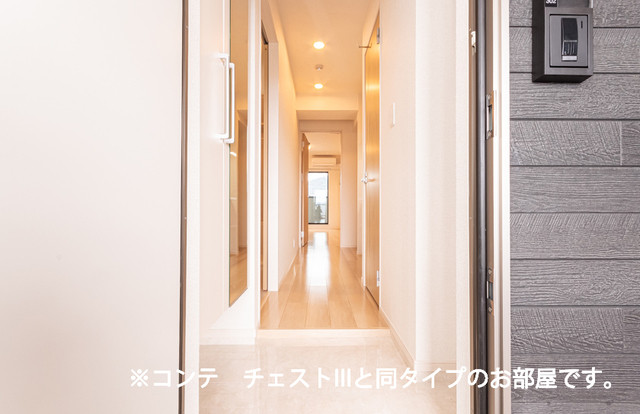 近鉄奈良線 東生駒駅 徒歩12分 3階建 築3年の玄関写真